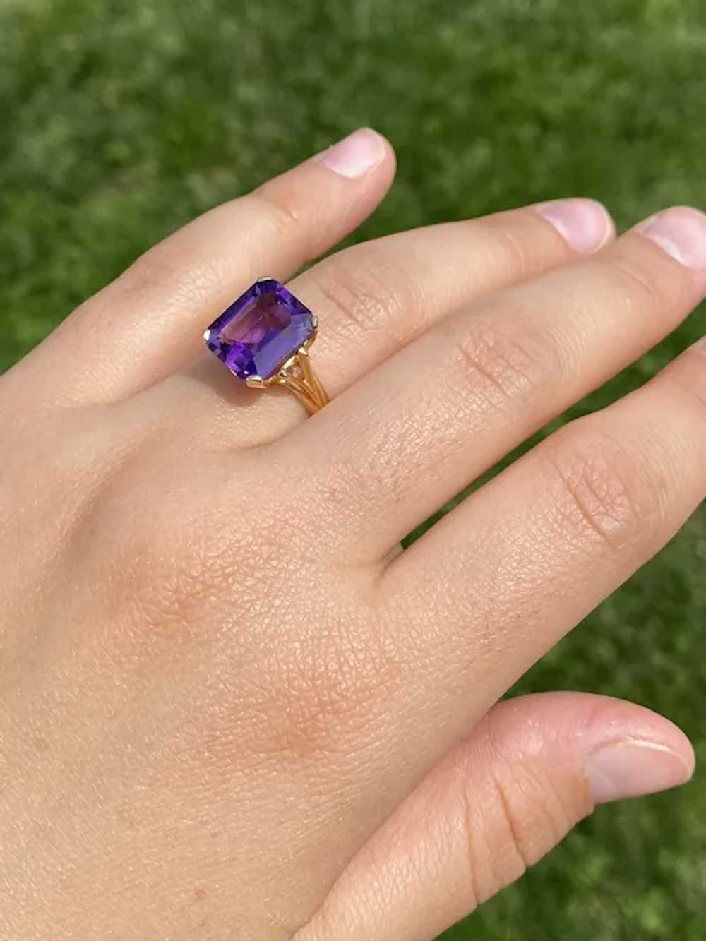 Emerald Cut Natural Amethyst in Yellow Gold - image 8