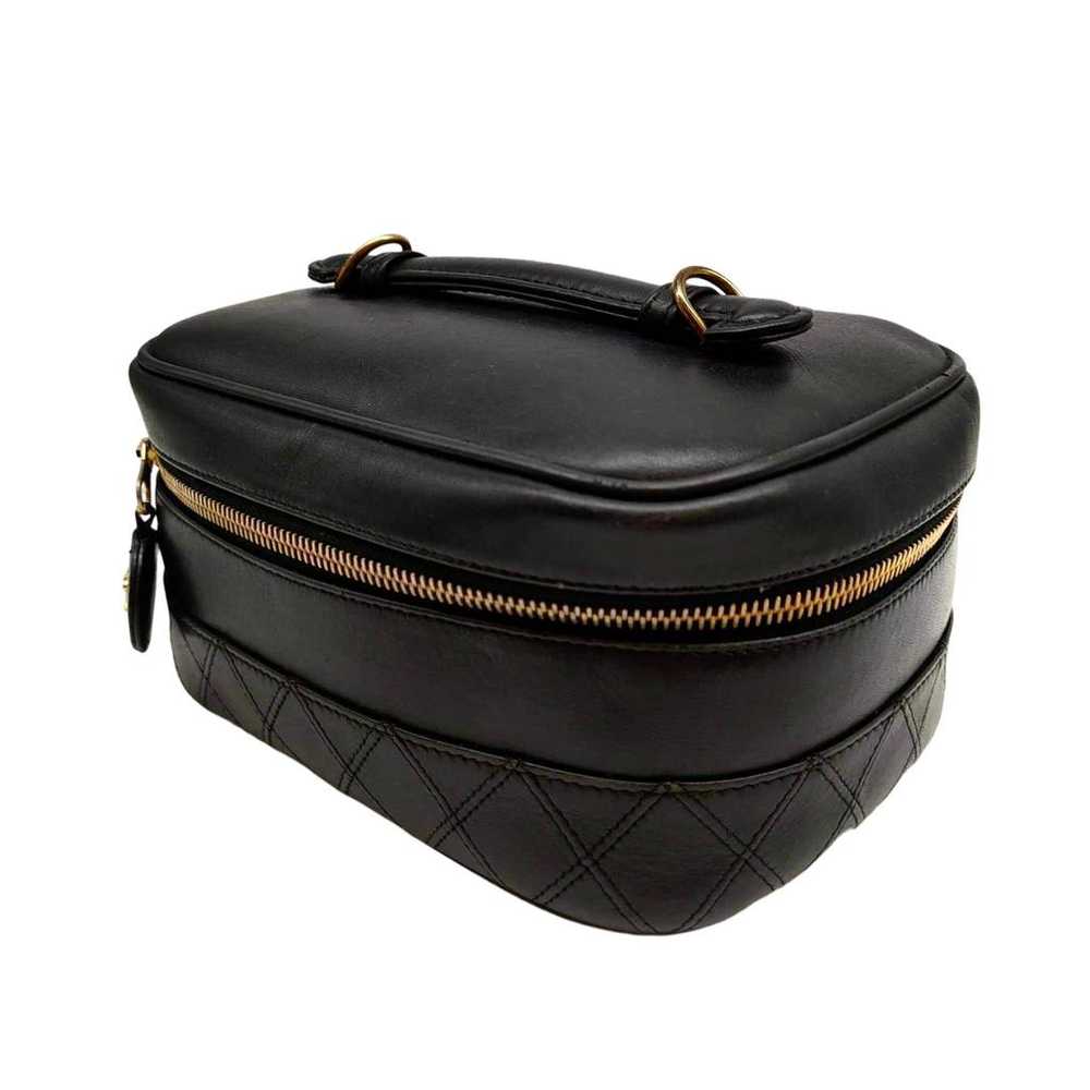 Chanel Leather vanity case - image 8