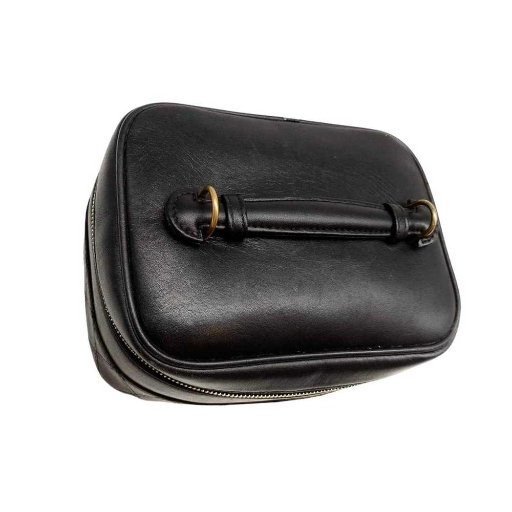 Chanel Leather vanity case - image 9