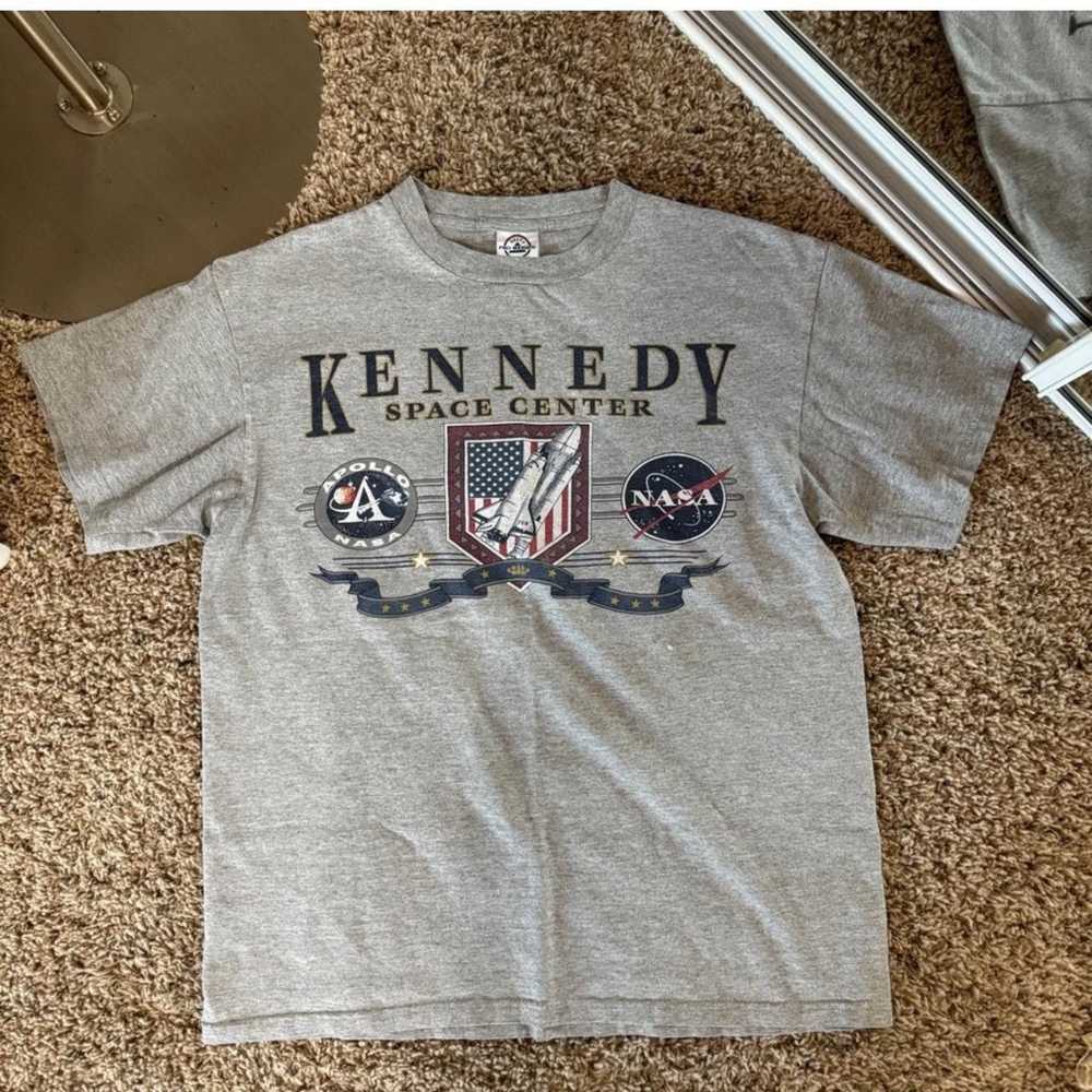 Delta × Vintage Vintage Kennedy Space Center Tee - image 1