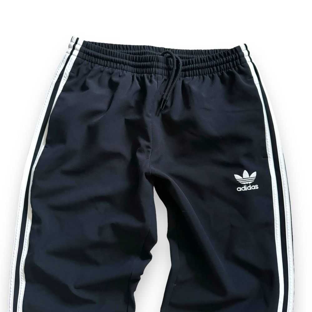 Sportswear × Streetwear Adidas original 3-Stripes… - image 4