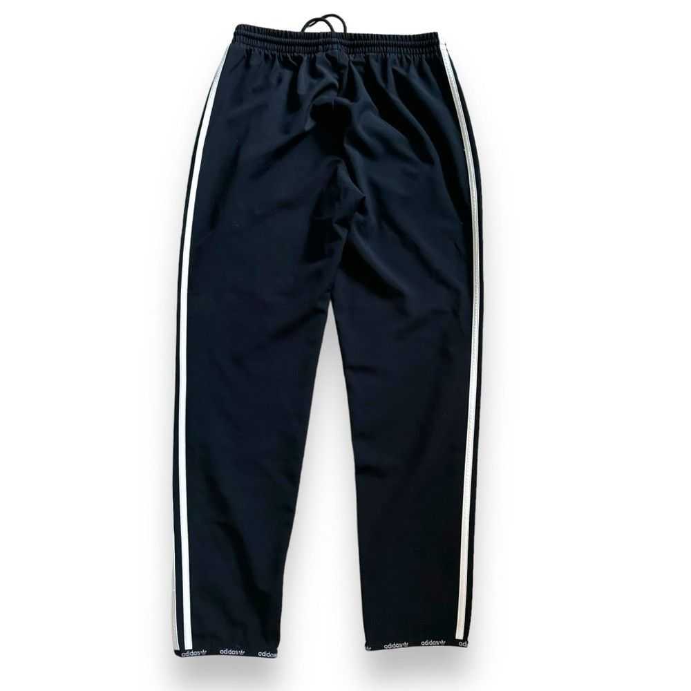 Sportswear × Streetwear Adidas original 3-Stripes… - image 5