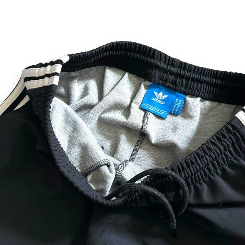 Sportswear × Streetwear Adidas original 3-Stripes… - image 7