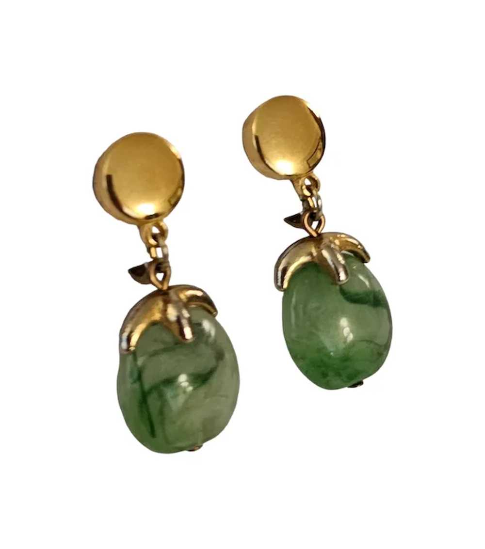 Trifari Gold Tone Green Marbled Resin Lucite Dang… - image 2