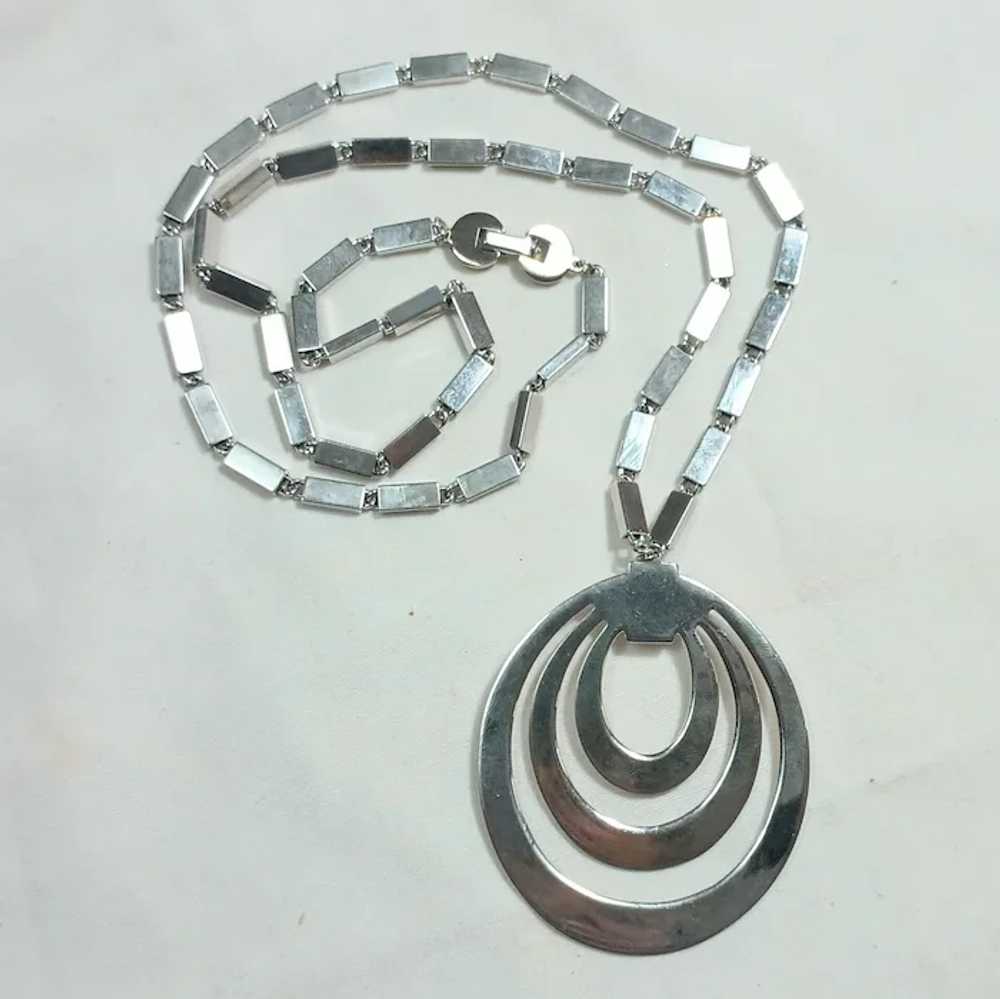 Monet 1966 Tournee pendant necklace silver tone - image 5