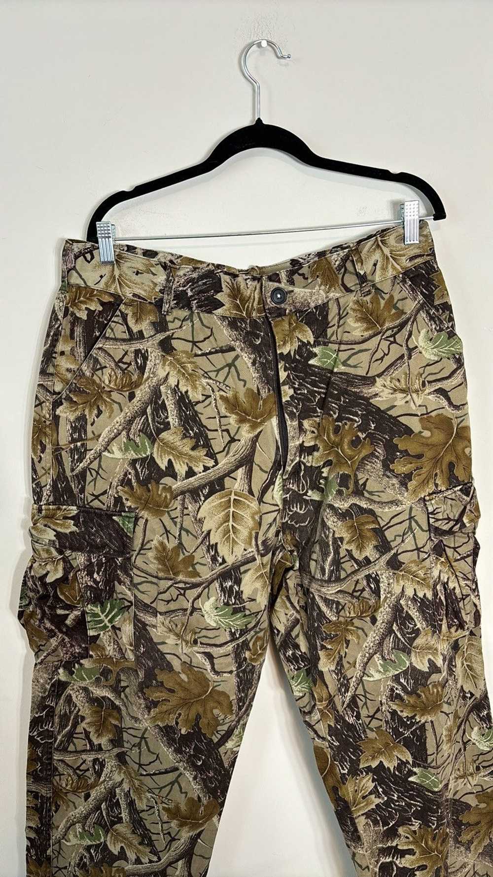 Realtree × Vintage Vintage Camo Cargo Pants - image 2