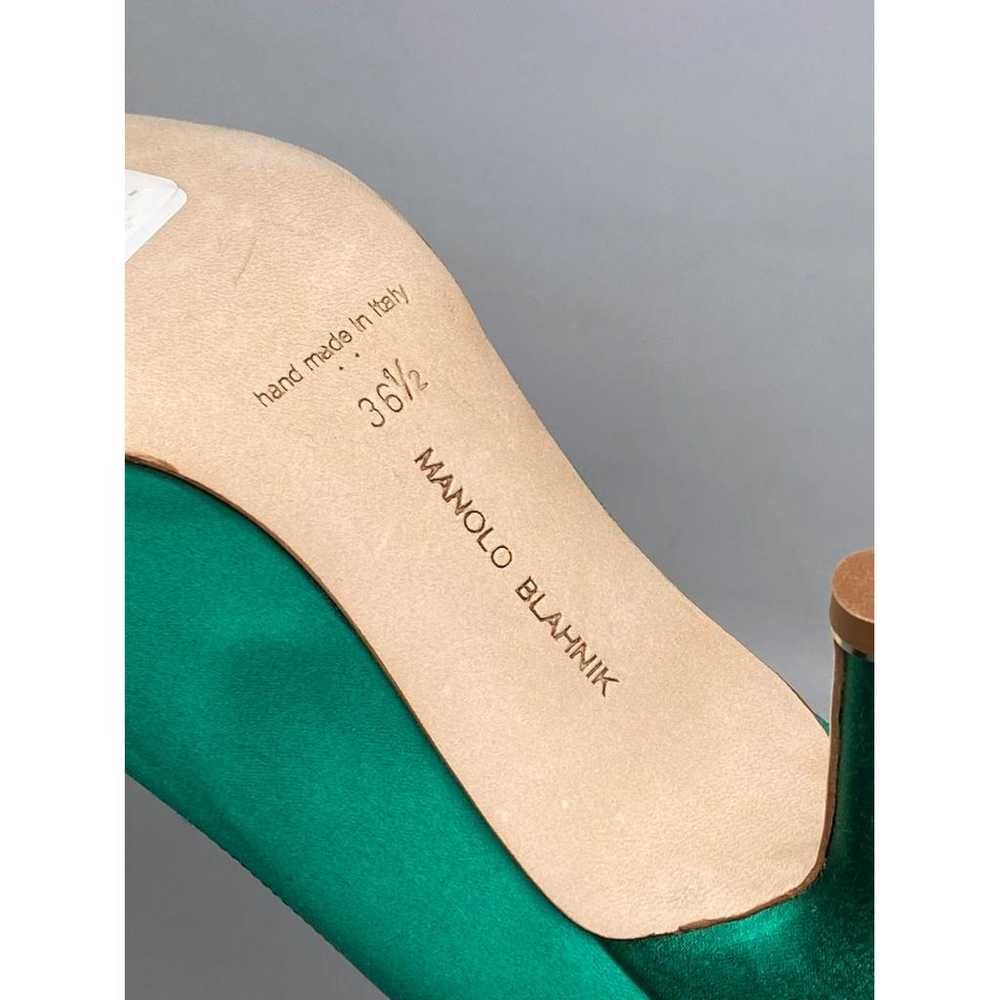 Manolo Blahnik Hangisi cloth heels - image 10