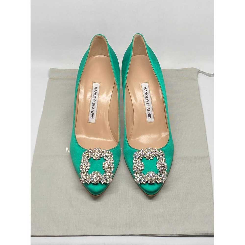 Manolo Blahnik Hangisi cloth heels - image 8