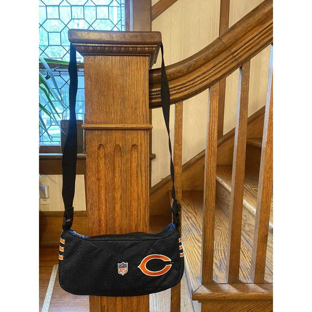 The Unbranded Brand NFL Chicago Bears Handbag Cro… - image 2