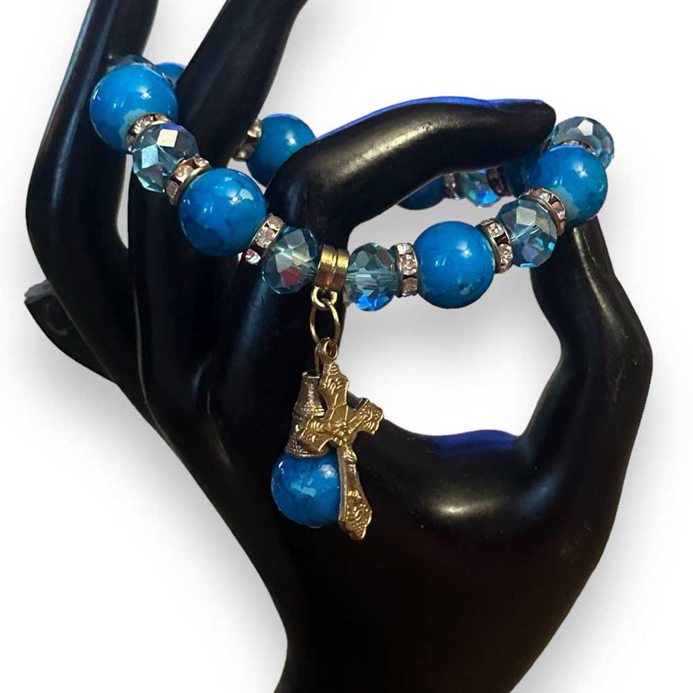 Other Blue beaded stretch bracelet with cross cha… - image 3