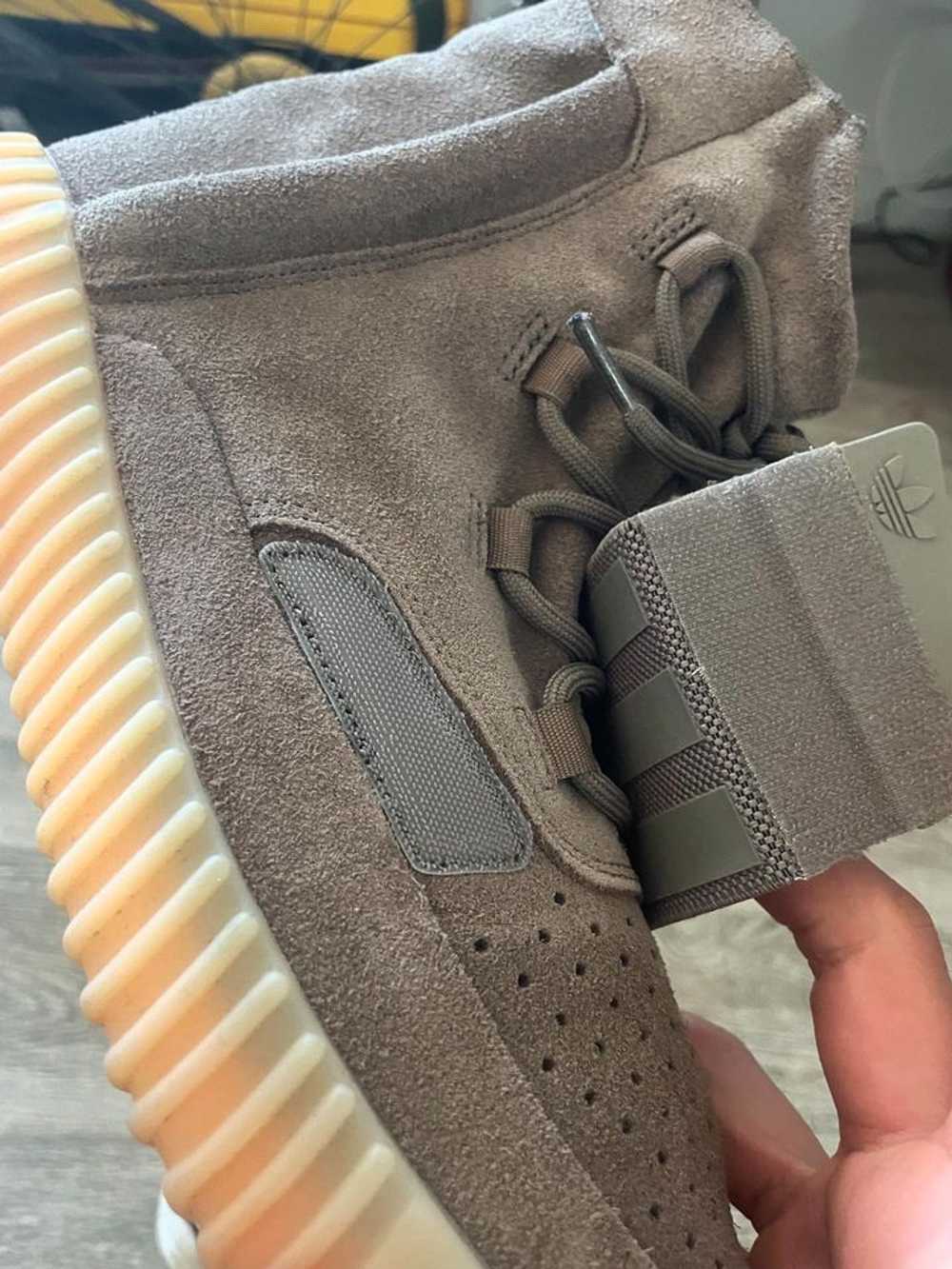 Adidas Yeezy Boost 750 Chocolate - image 7