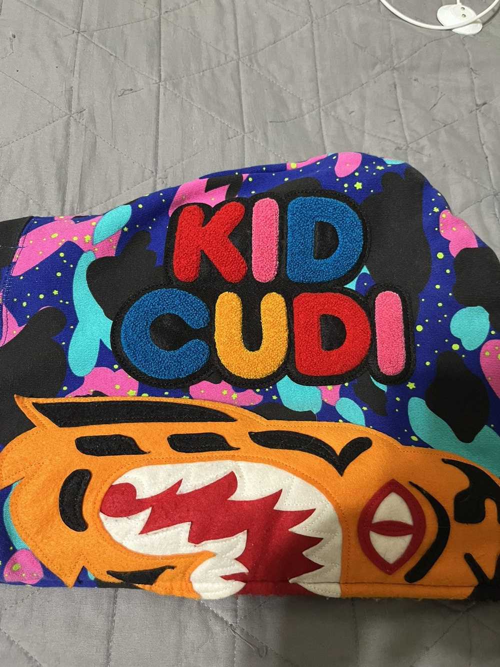 Bape × Kid Cudi Bape x Kid Cudi Tiger Full Zip Ho… - image 6