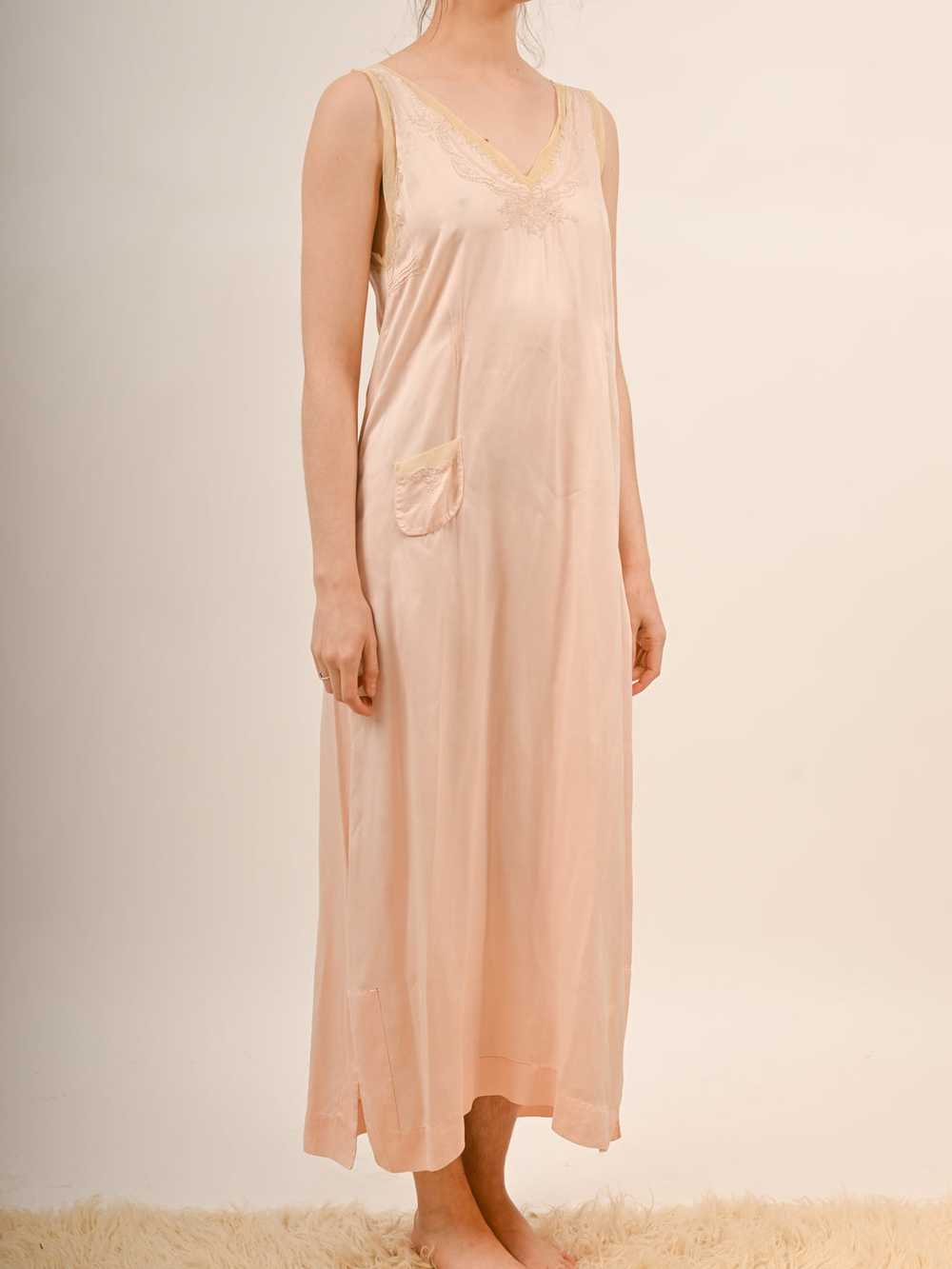 1920s Peach Silk Embroidered Slip Nightgown - image 3