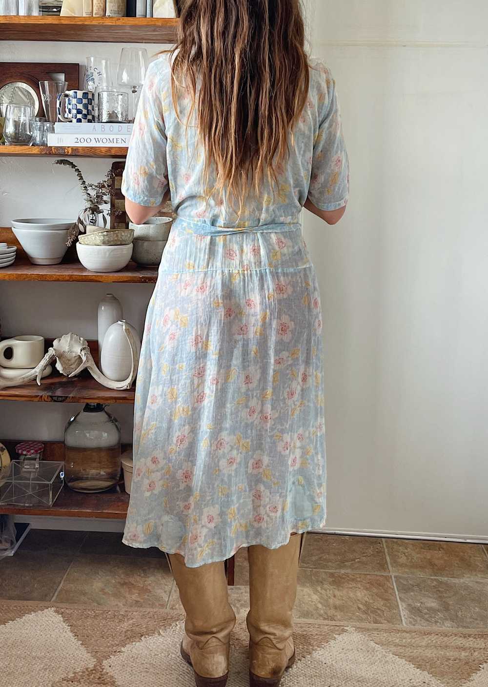 1940s Blue Floral Dress - image 3