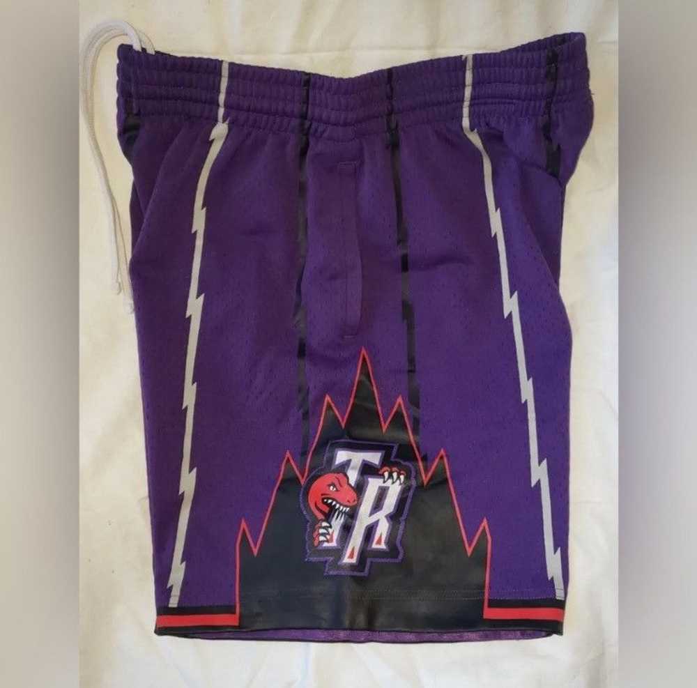 Mitchell & Ness Toronto Raptors Shorts - image 1