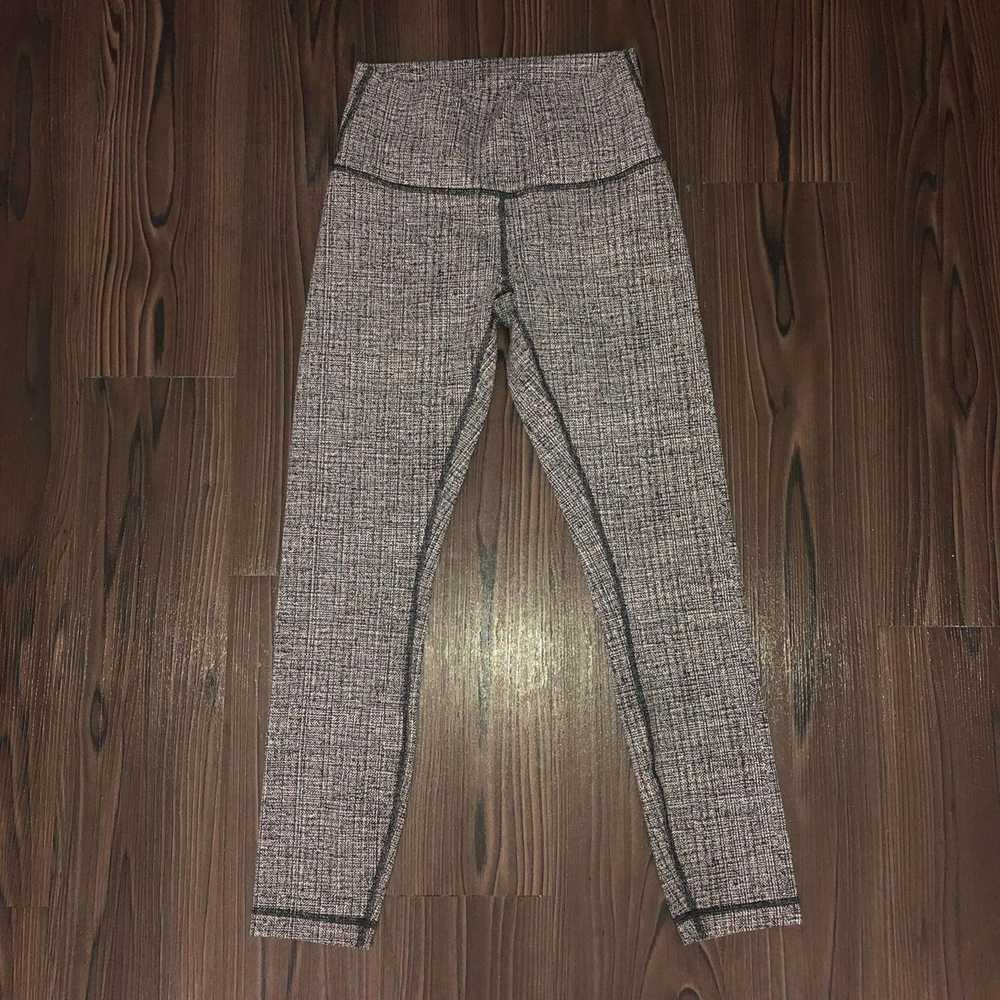 Lululemon Women’s Two Tone Patterned LuluLemon At… - image 2