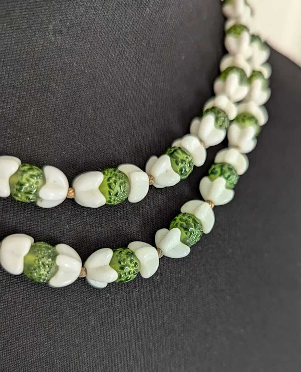 Trifari Green and White Glass Necklace - image 2