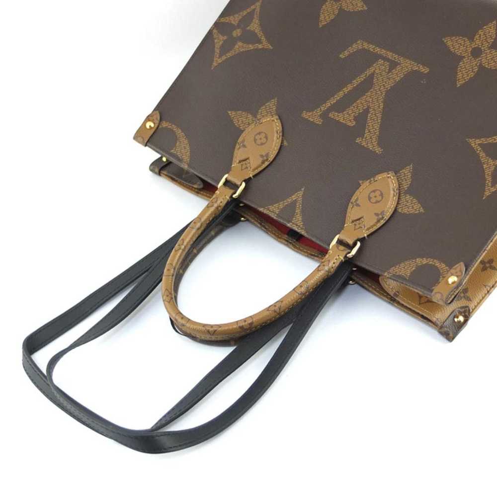 Louis Vuitton Onthego leather handbag - image 4