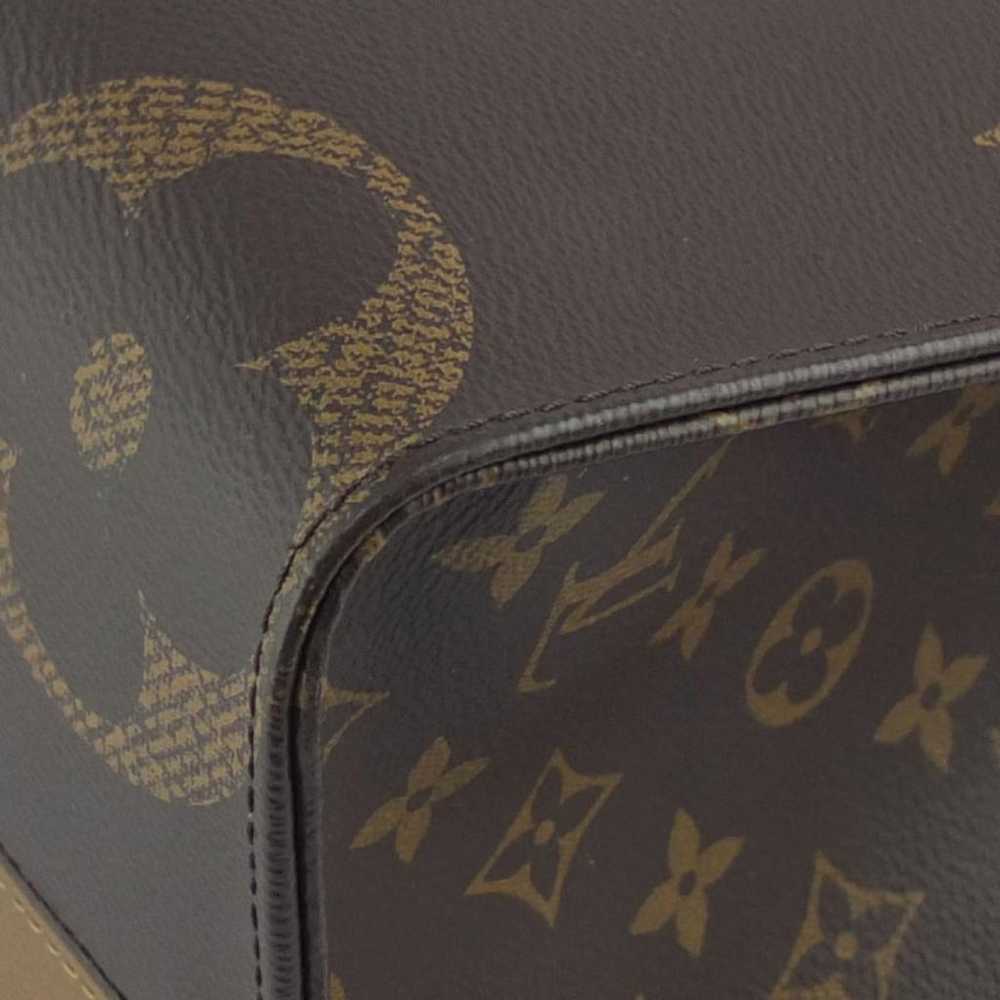 Louis Vuitton Onthego leather handbag - image 6