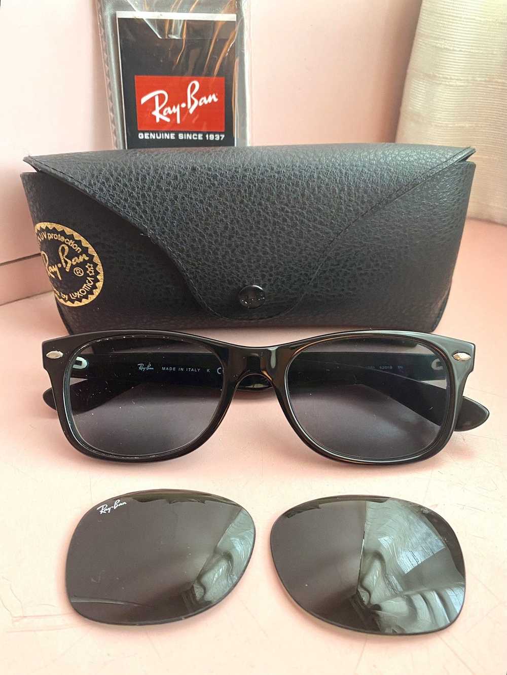 RayBan Iconic Ray-Ban Wayfarer sunglasses - image 1