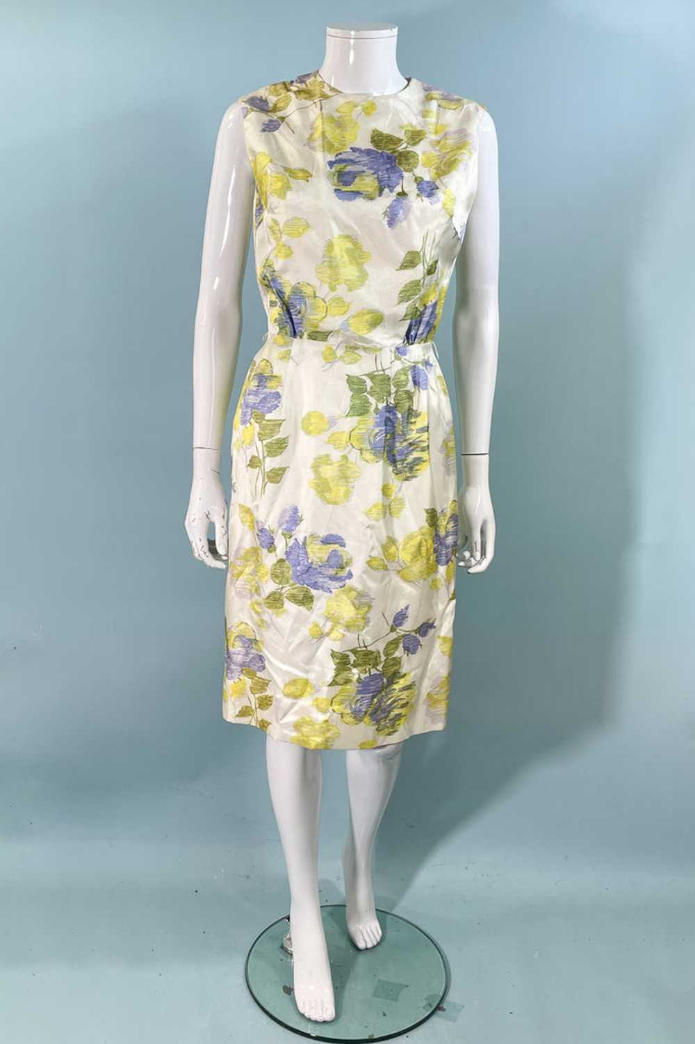 Vintage 60s Floral Print Wiggle Dress, Sleeveless… - image 4