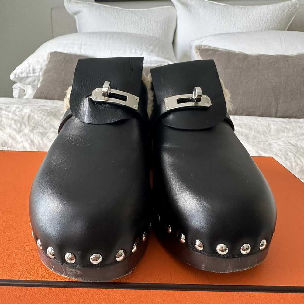 Hermès Carlotta leather mules & clogs - image 3