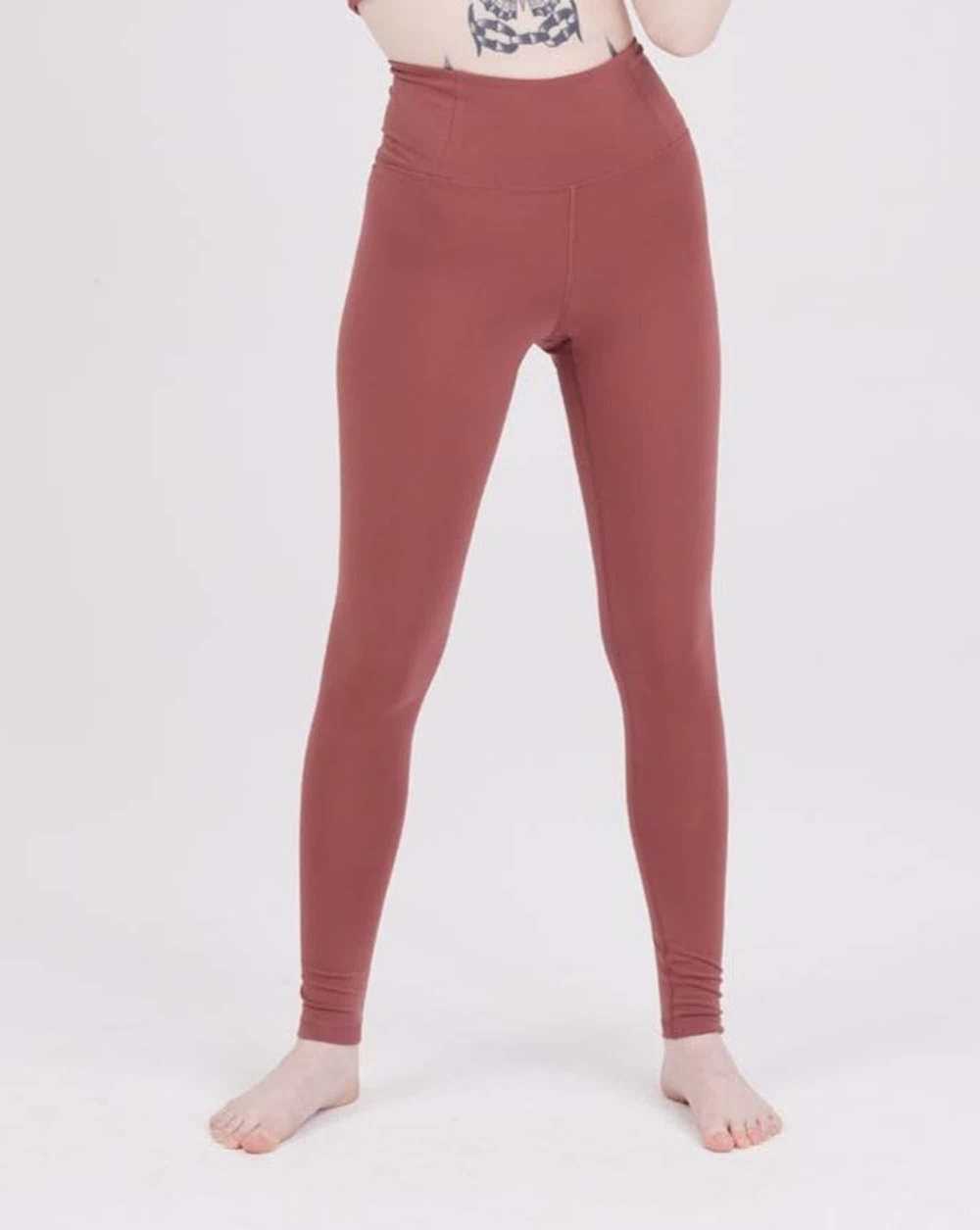 Girlfriend Collective Fig FLOAT Ultralight Legging - image 1