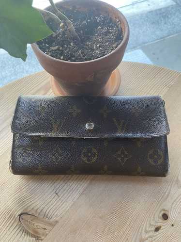 Louis Vuitton Louis vuttion wallet monogram