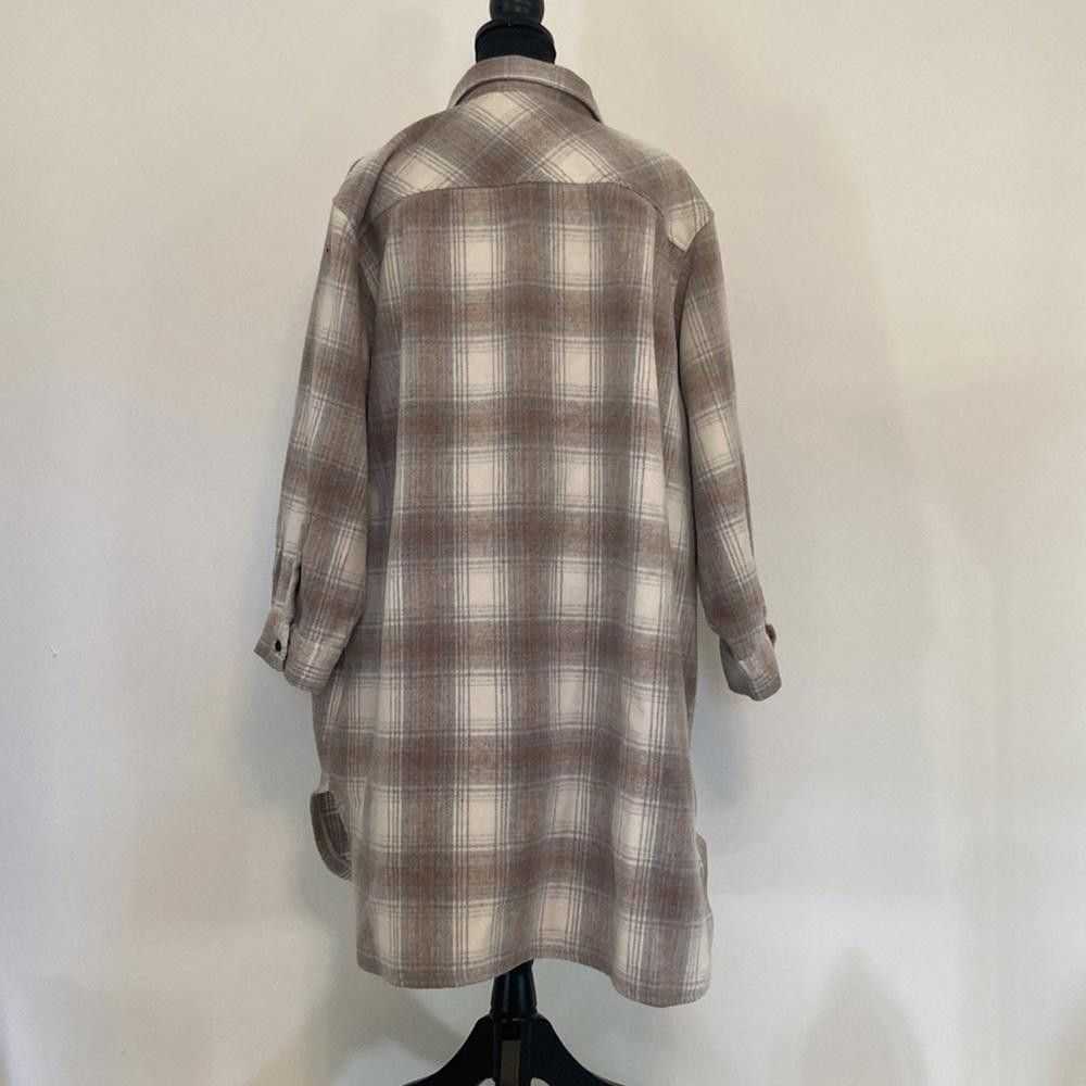 Designer Women’s flannel Shacket - image 3