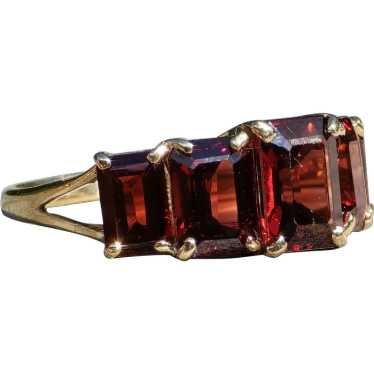 Attractive 5 Carat Emerald Cut Garnet Graduated 1… - image 1