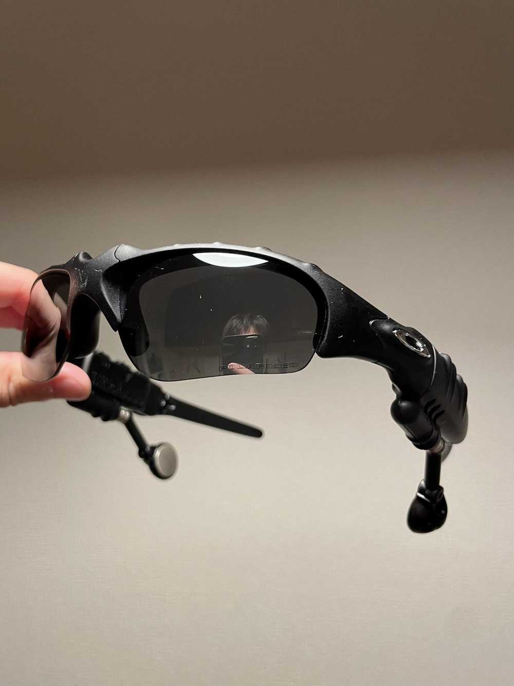 Oakley OAKLEY THUMO 256MB MOTOROLA MP3 SUNGLASSES - image 1