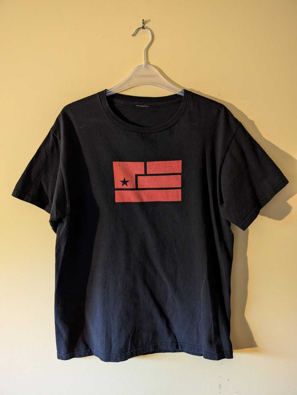 Band Tees Nine Inch Nails Year Zero Flag Promo T … - image 1