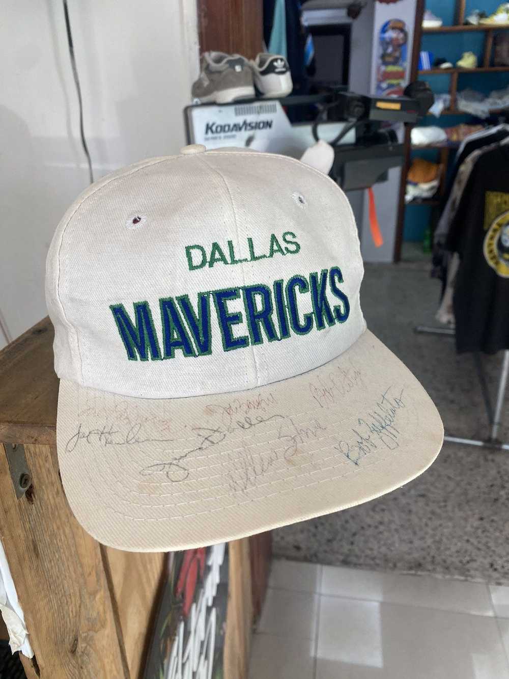 NBA × Signatures × Vintage Vintage hat Dallas Mav… - image 1