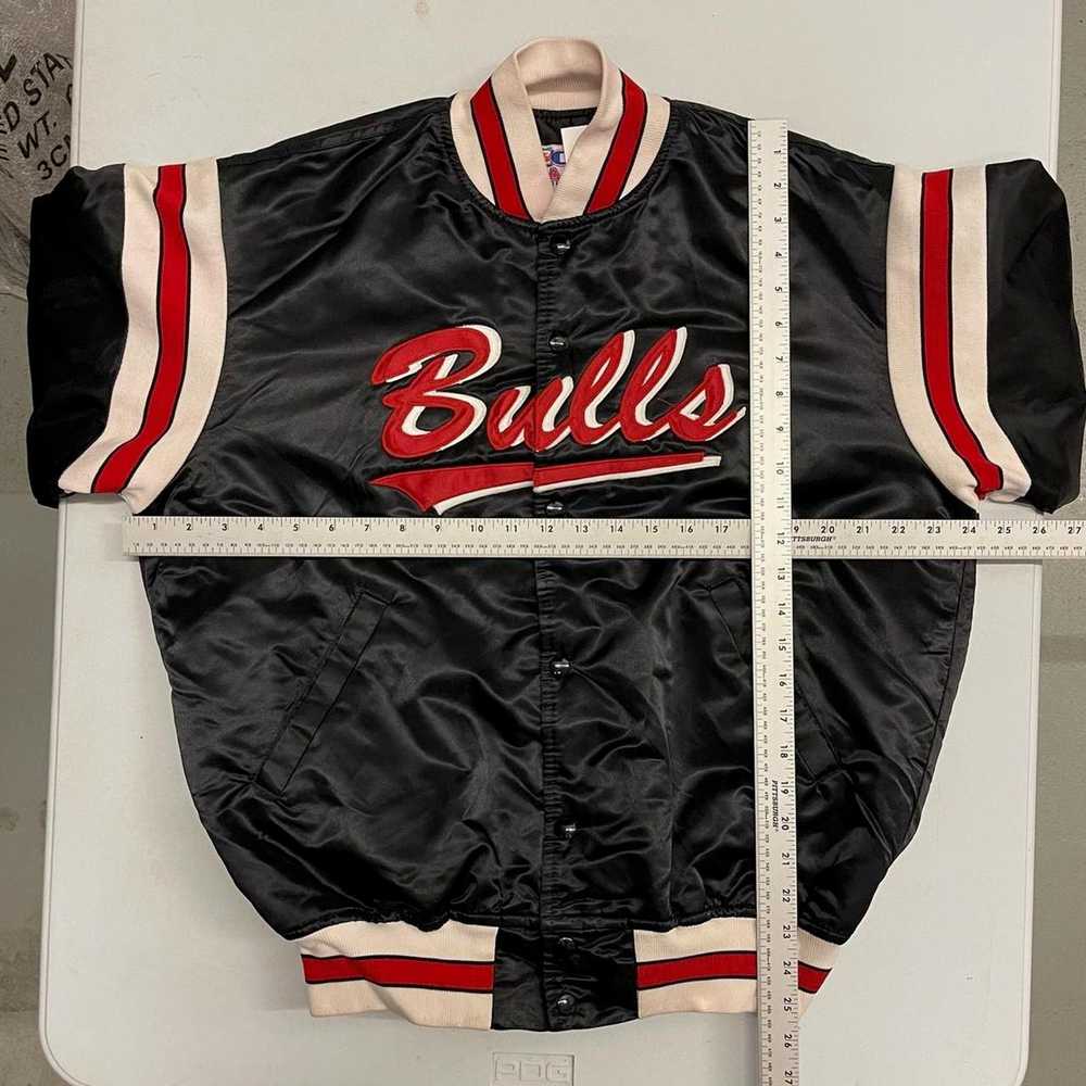 Vintage Vintage 1989s Chicago Bulls Satin Varsity… - image 4