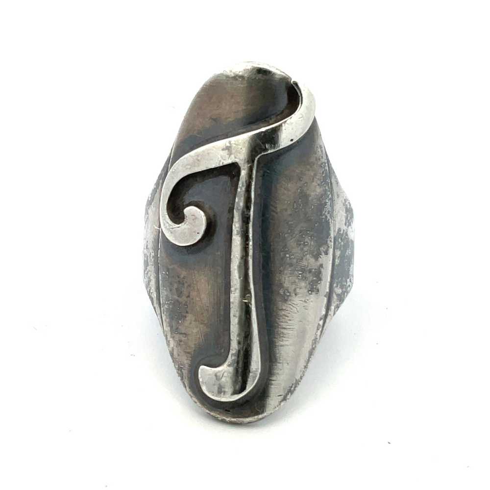 Sterling Silver "T" Initial Ring Size 7 - image 1