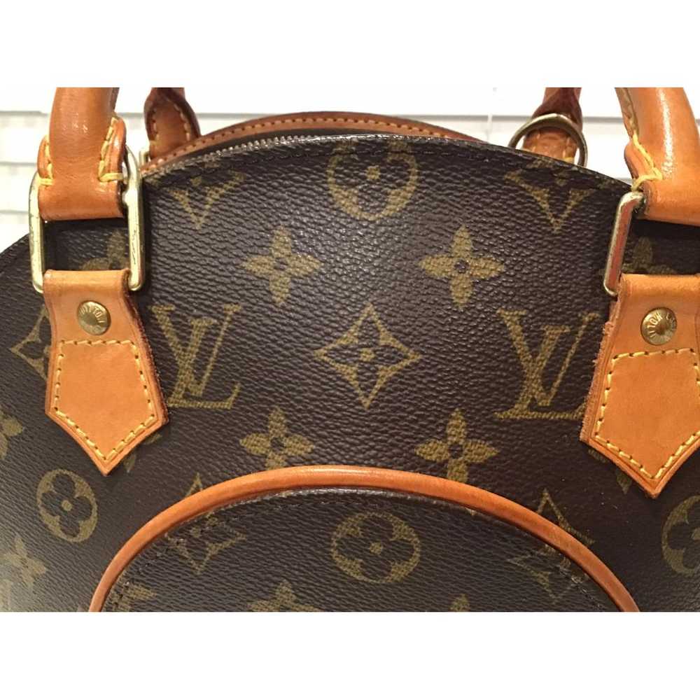 Louis Vuitton Ellipse patent leather handbag - image 3