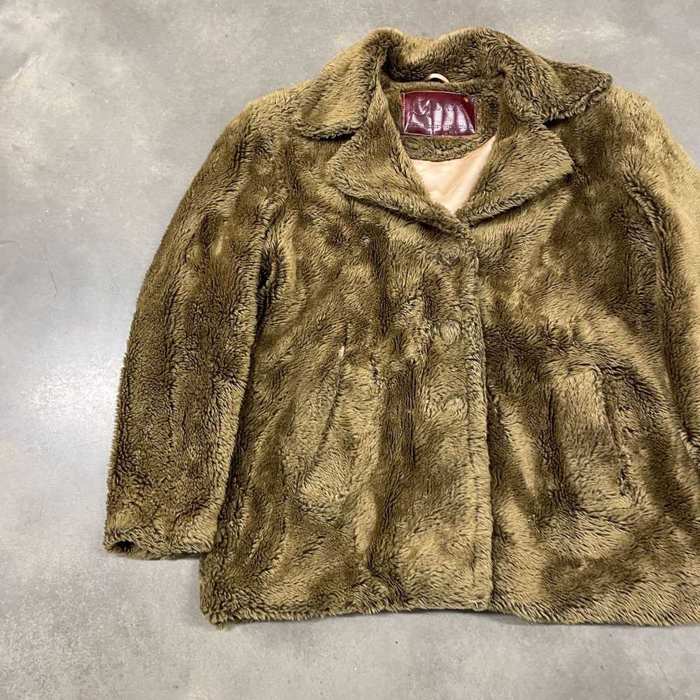 Vintage 70s VTG Brown Fuzzy Furry Faux Laika Cali… - image 4