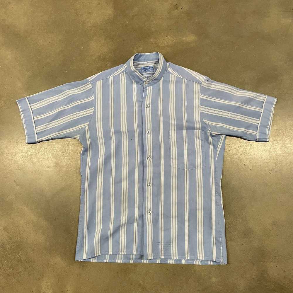 Vintage 70s VAN HEUSEN Hampshire House Blue/White… - image 2