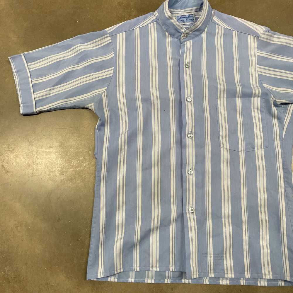 Vintage 70s VAN HEUSEN Hampshire House Blue/White… - image 3