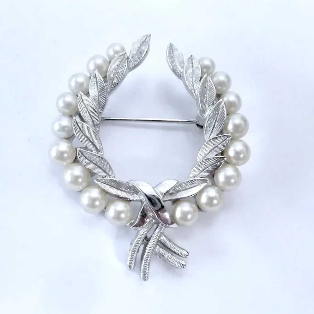 Classic Crown Trifari Laurel Wreath Brooch Silver… - image 3