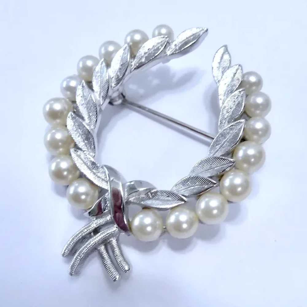 Classic Crown Trifari Laurel Wreath Brooch Silver… - image 7