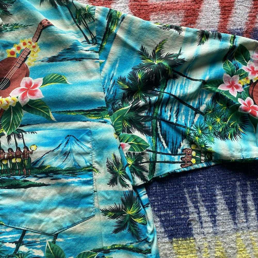 Handmade 60s vintage Aloha Hawaiian Shirt Blue Pa… - image 5