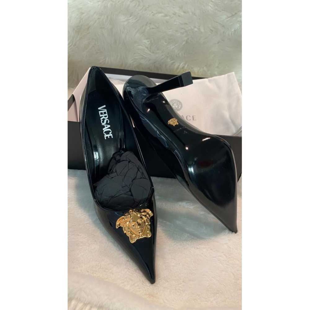 Versace Patent leather heels - image 7