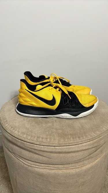 Nike Nike Kyrie 1 Low Amarillo AO8979-700