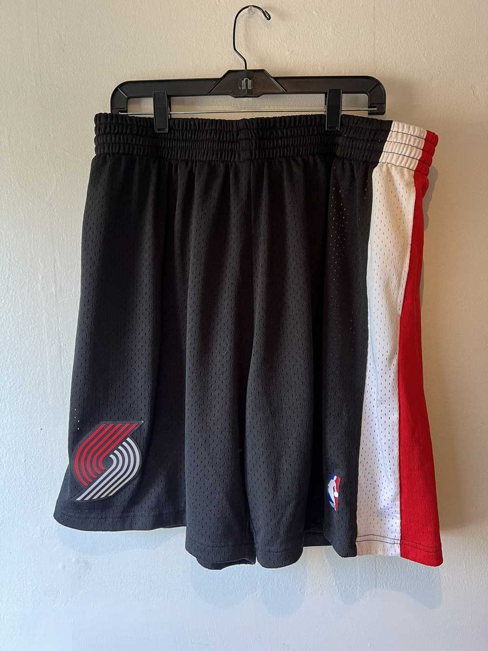 Mitchell & Ness Mitchell & Ness NBA Shorts Portla… - image 1