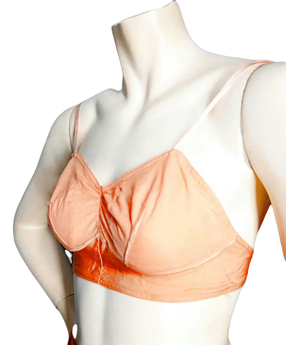 Original 1930s Deco Vintage Peach Rayon Soft Cup … - image 2