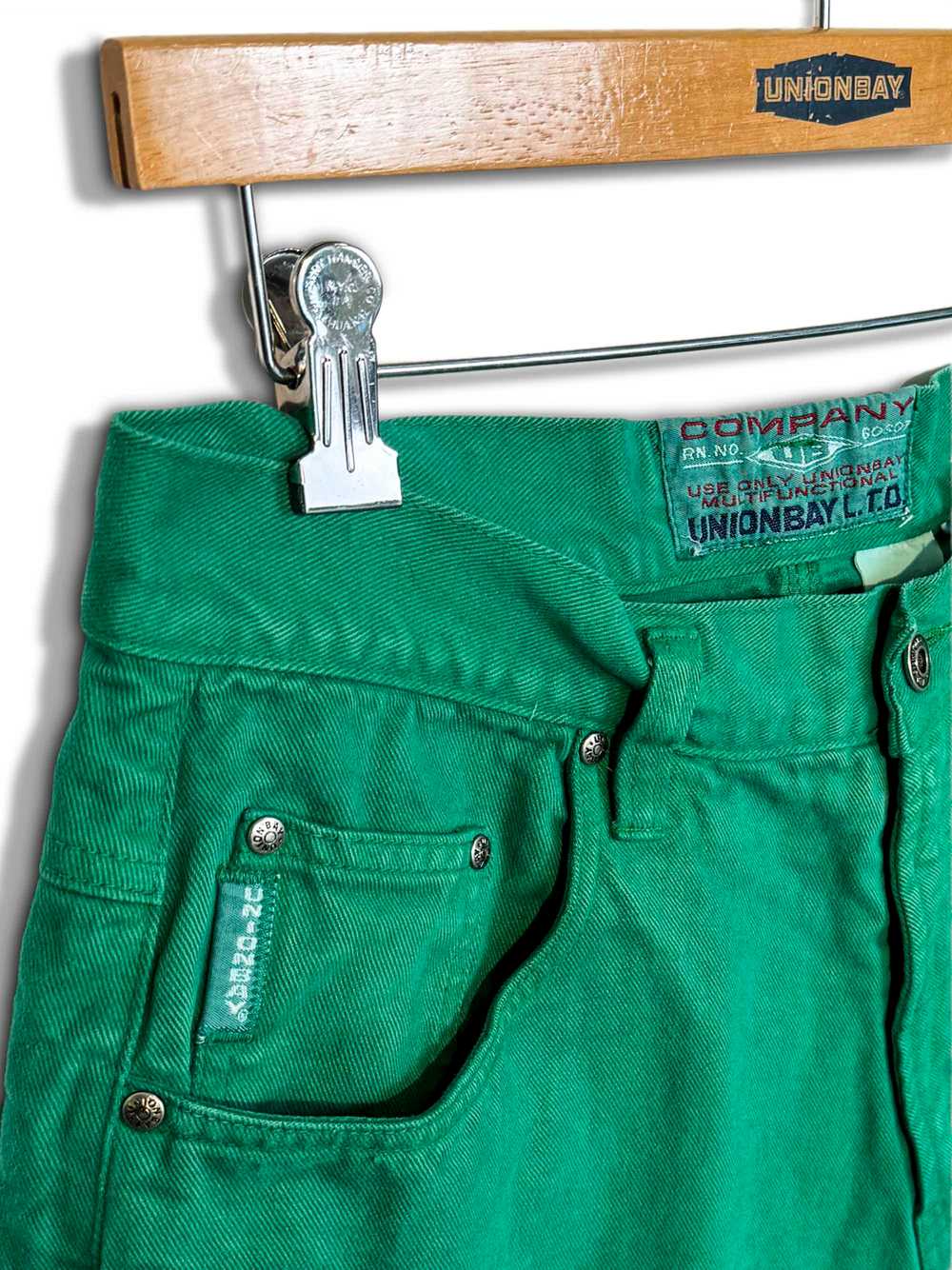 UNIONBAY Green Y2K Long Skater Denim Short - 32" … - image 3