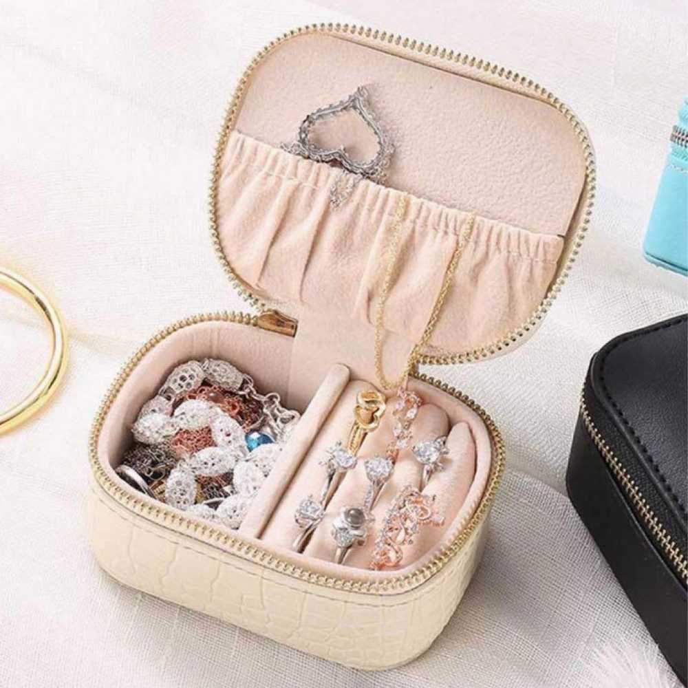 Sariyao Vintage Women's Jewelry Box Storage Case - image 1