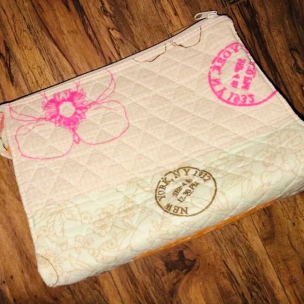 NWOT  N New York Beautiful makeup bag - image 2