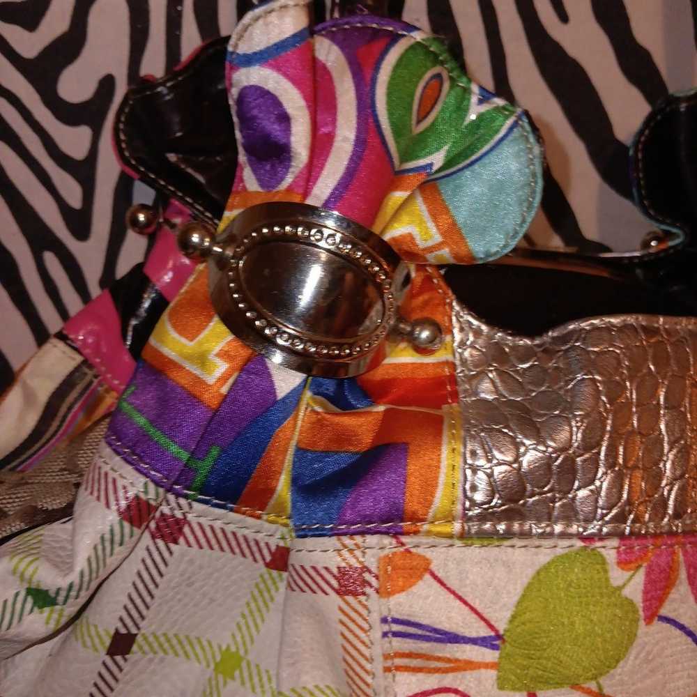 Beautiful vintage patchwork purse in euc! - image 2